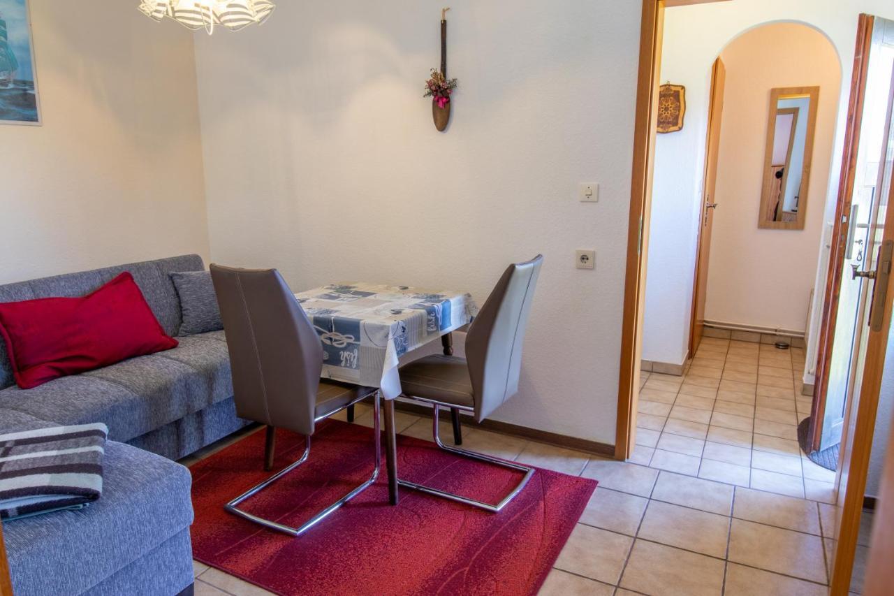 Ferienunterkunft Sabine Apartment Freest Екстериор снимка